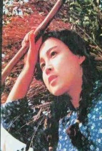 《部落性冲突》：原始欲望与生存困境的史诗，一场触及人性底线的震撼之旅！